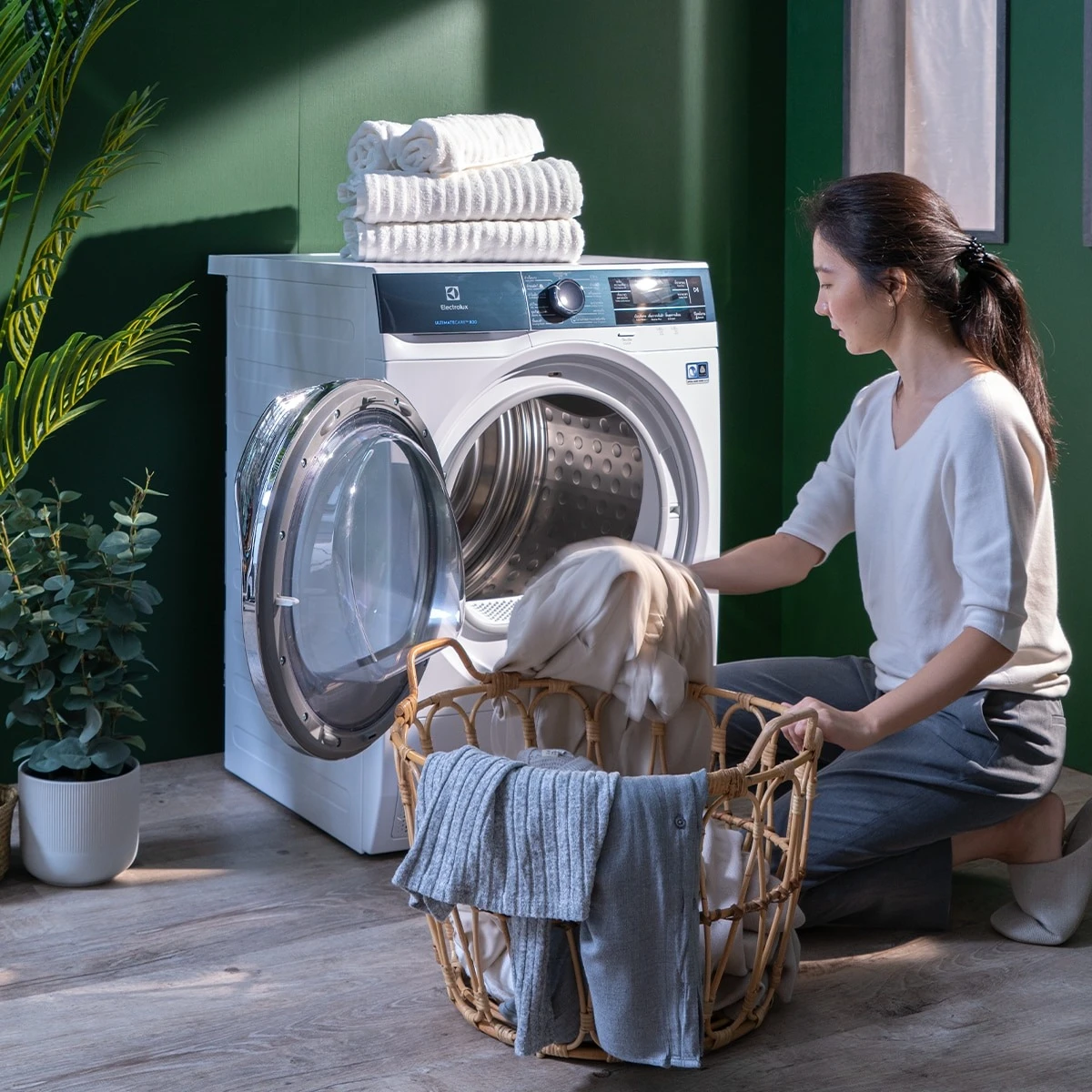 So sánh máy sấy quần áo thông hơi, ngưng tụ và bơm nhiệt